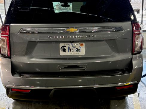 Used 2021 Chevrolet Suburban LS image 8