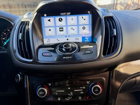 Used 2018 Ford Escape Titanium w/ Ford Safe & Smart Package image 9