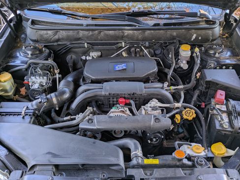 Used 2012 Subaru Outback 2.5i Limited w/ Moonroof Pkg image 6