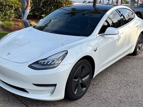 Used 2019 Tesla Model 3 Standard Range Plus RWD image 1