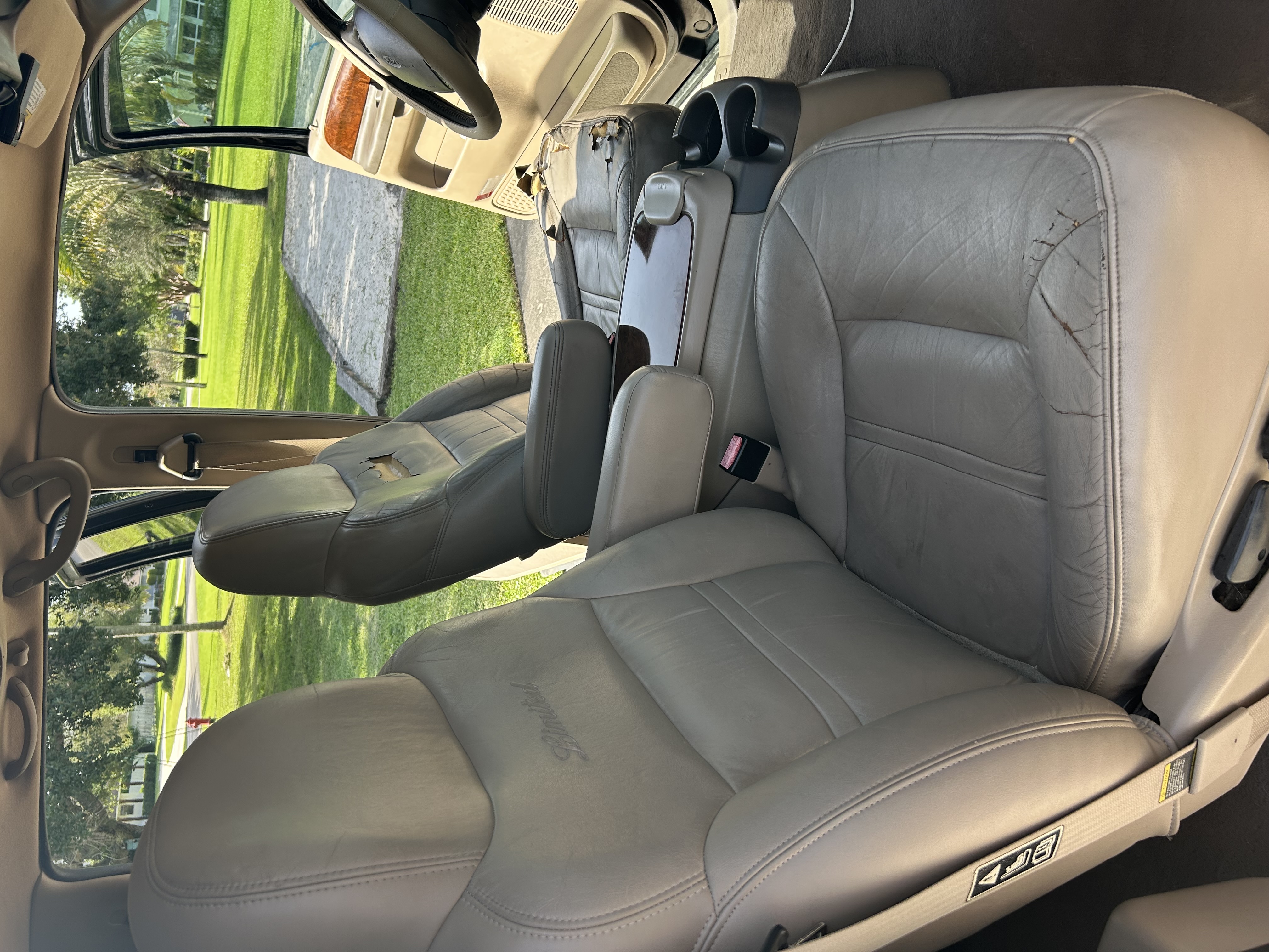 Used 2001 Ford Excursion Limited AWD/4WD image 6