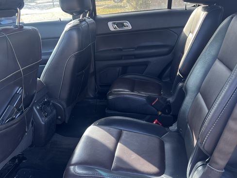 Used 2014 Ford Explorer Sport w/ Equipment Group 401A image 16