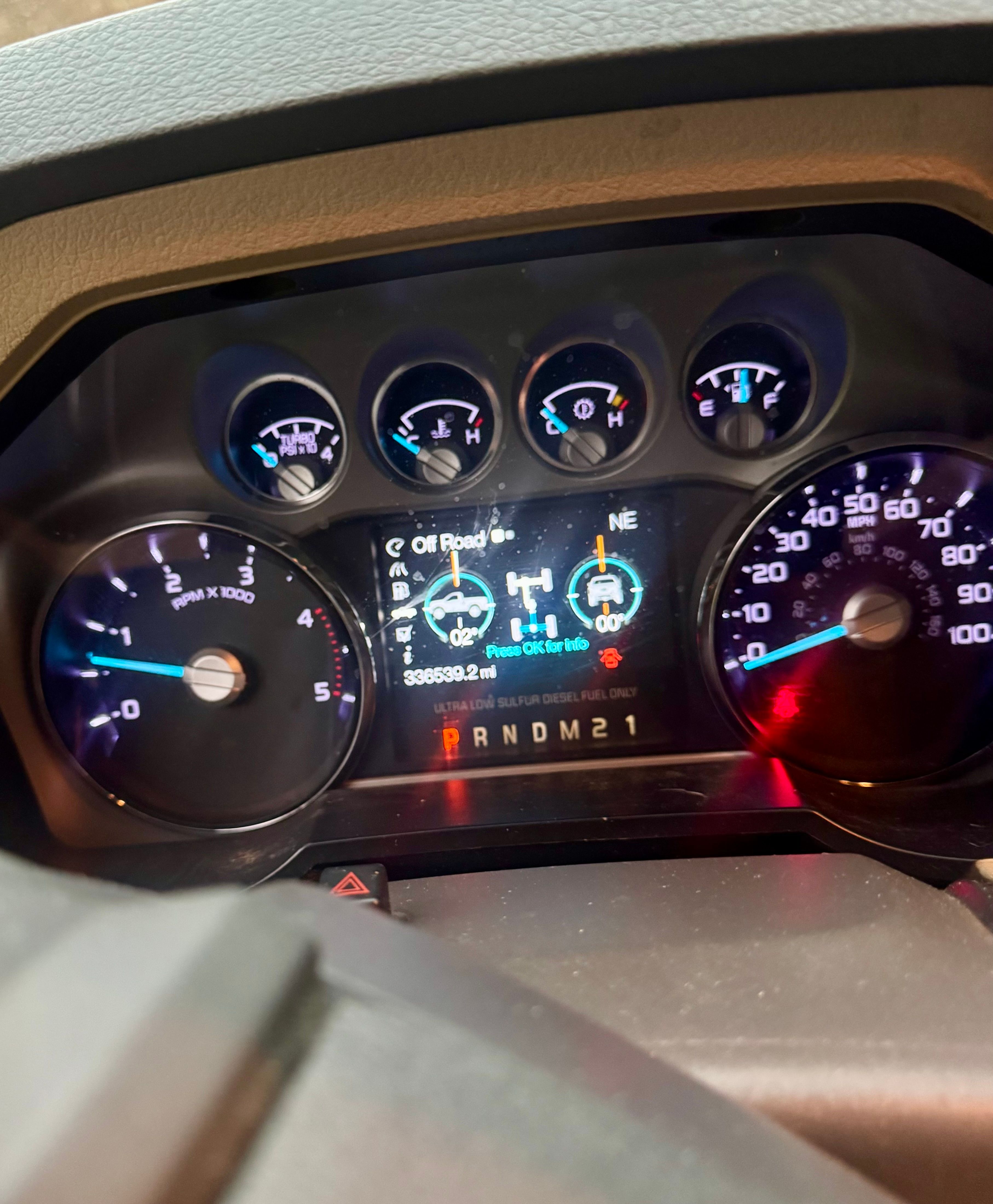 Used 2012 Ford F250 Lariat w/ Lariat Ultimate Pkg AWD/4WD image 9