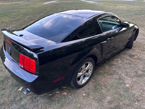 Used 2007 Ford Mustang GT Premium image 8