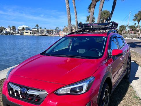 Used 2022 Subaru Crosstrek 2.5i Limited w/ Moonroof Package 2 image 5