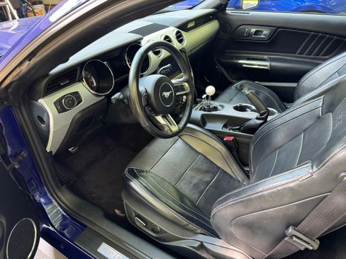 Used 2015 Ford Mustang GT Premium w/ Equipment Group 401A RWD image 9