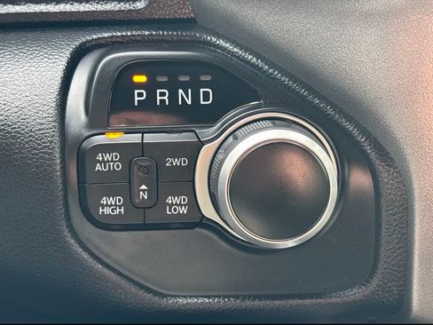 Used 2021 RAM 1500 Big Horn image 14