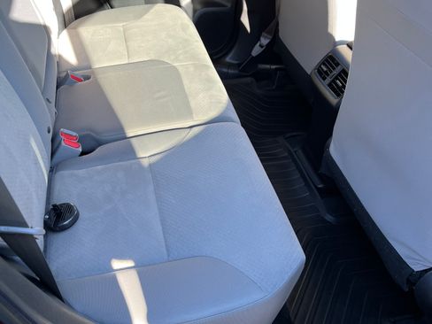 Used 2016 Honda CR-V SE image 2