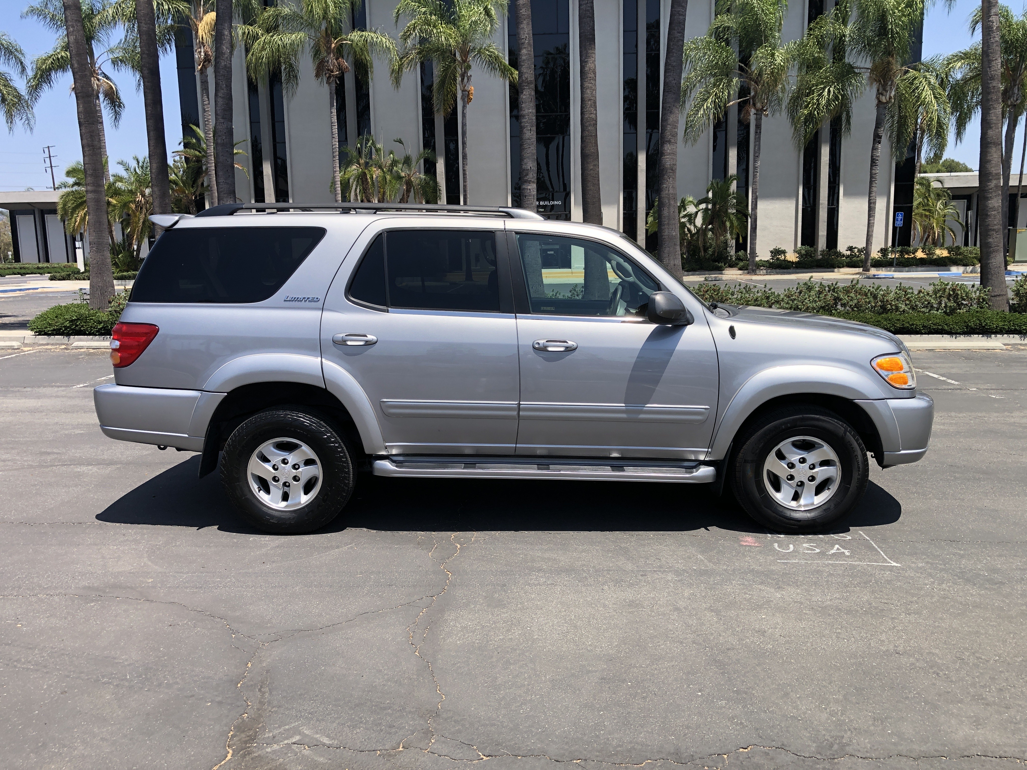 Used 2001 Toyota Sequoia Limited AWD/4WD image 28
