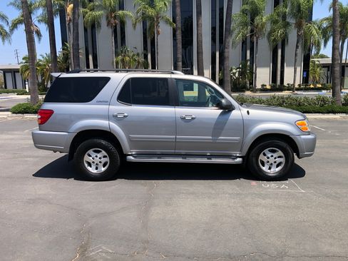 Used 2001 Toyota Sequoia Limited AWD/4WD image 28
