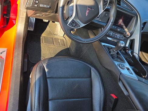 Used 2015 Chevrolet Corvette Z06 w/ 3LZ Preferred Equipment Group image 13