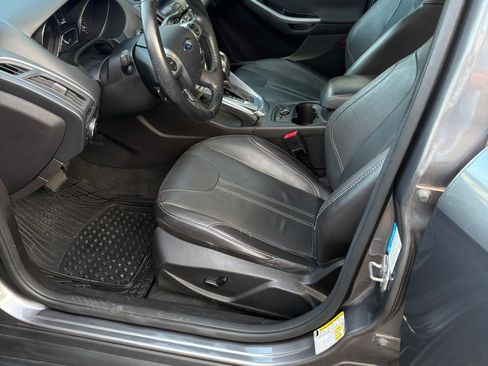 Used 2014 Ford Focus Titanium image 12