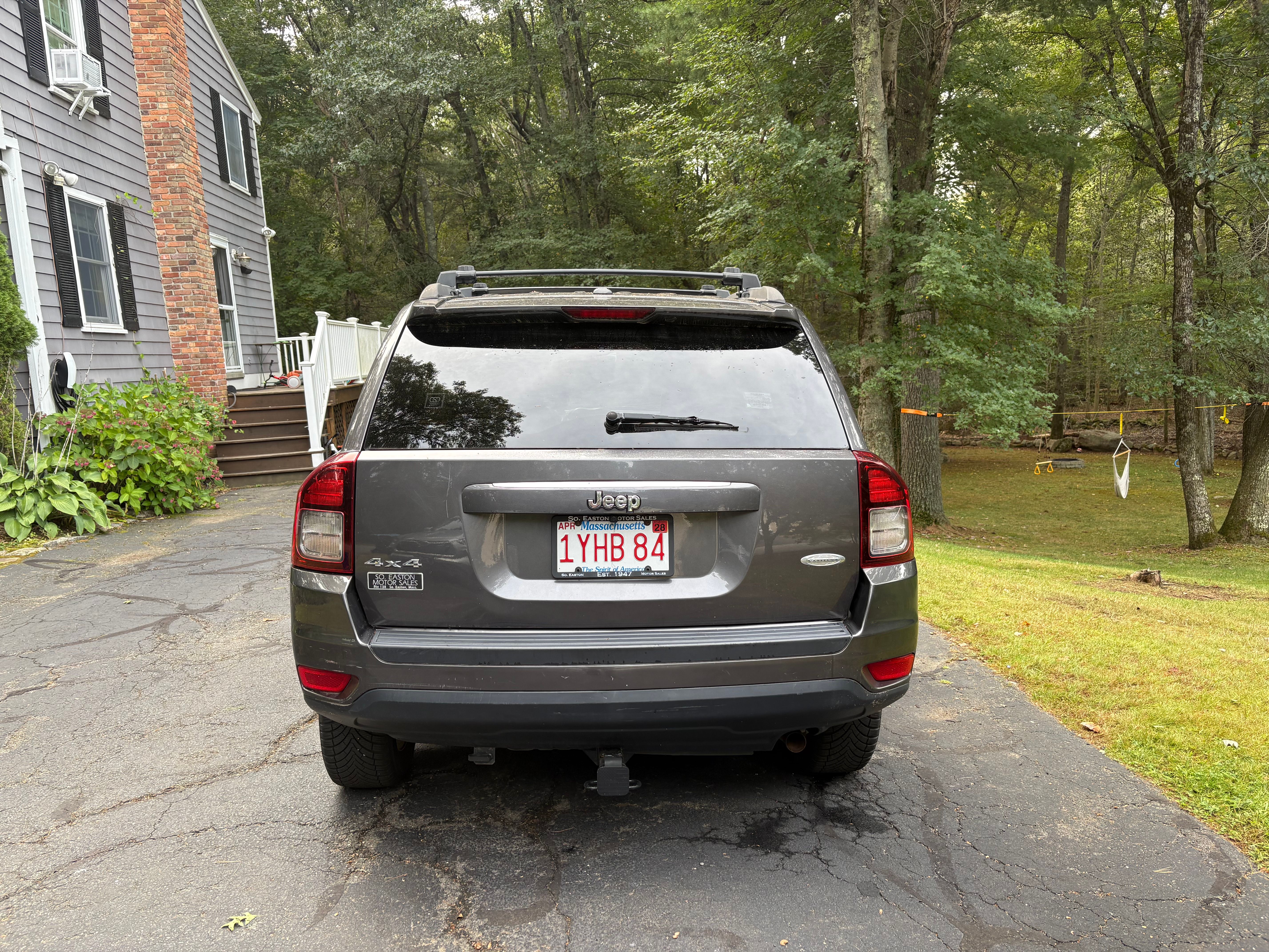 Used 2015 Jeep Compass Latitude AWD/4WD image 5