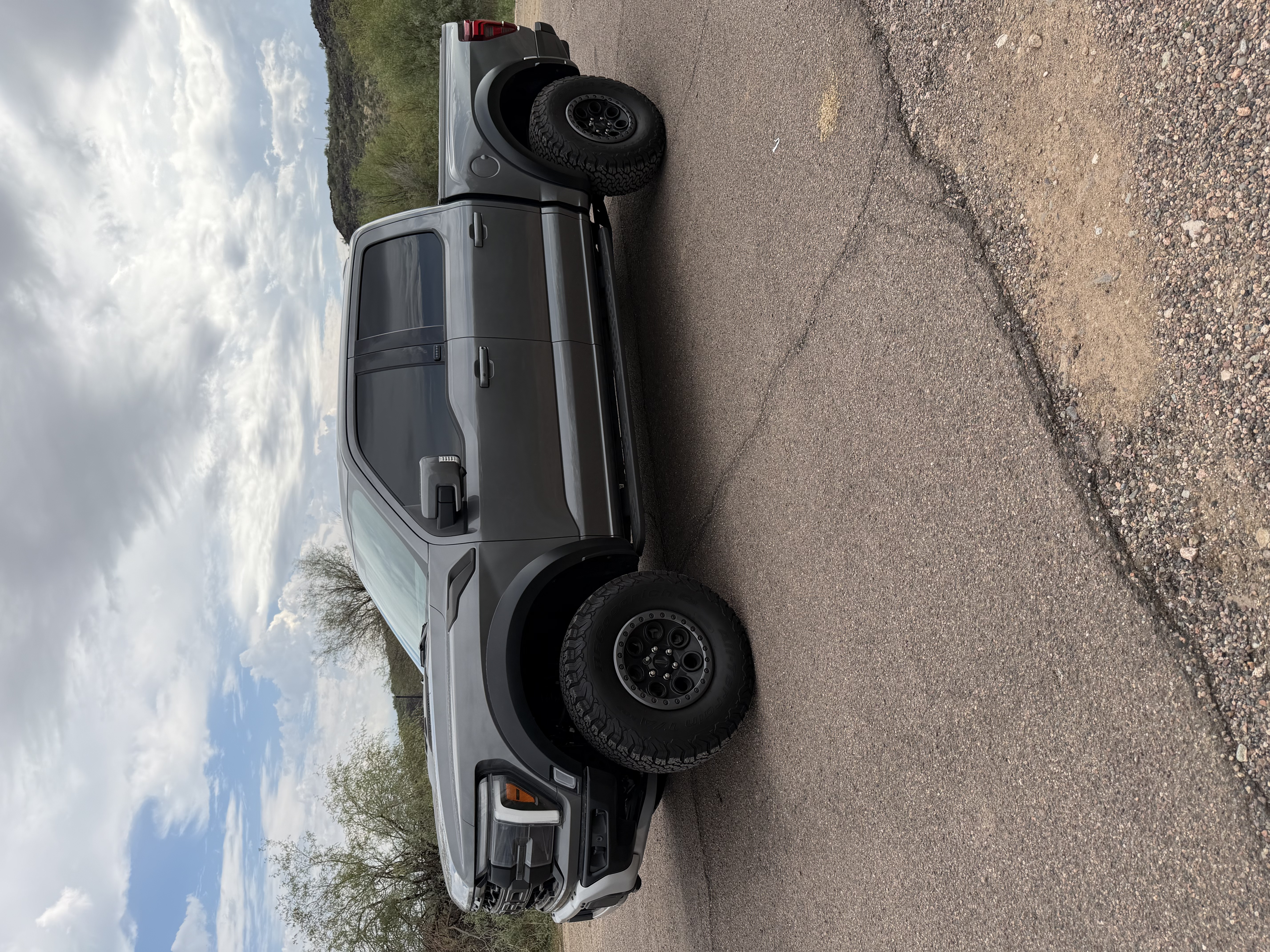 Used 2025 Ford F150 Raptor AWD/4WD image 8