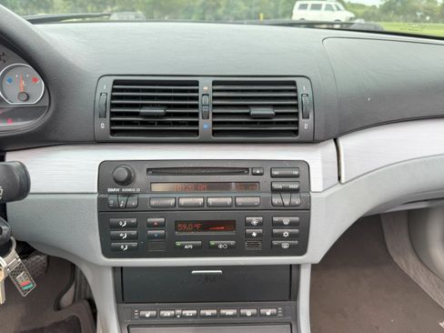 Used 2006 BMW M3 Convertible image 18