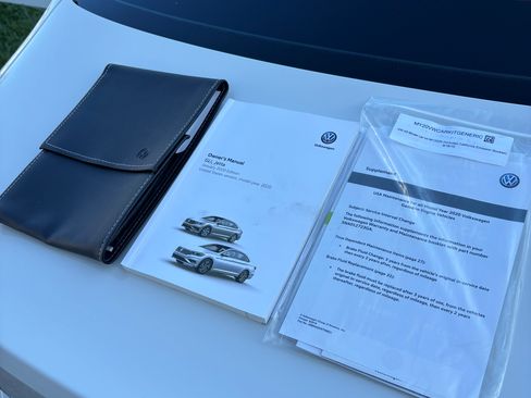 Used 2020 Volkswagen Jetta SE w/ SE Cold Weather Package FWD image 18