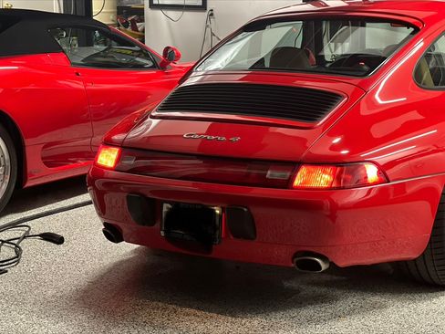 Used 1996 Porsche 911 Carrera 4 image 4