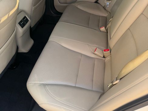 Used 2017 Honda Accord EX-L image 8