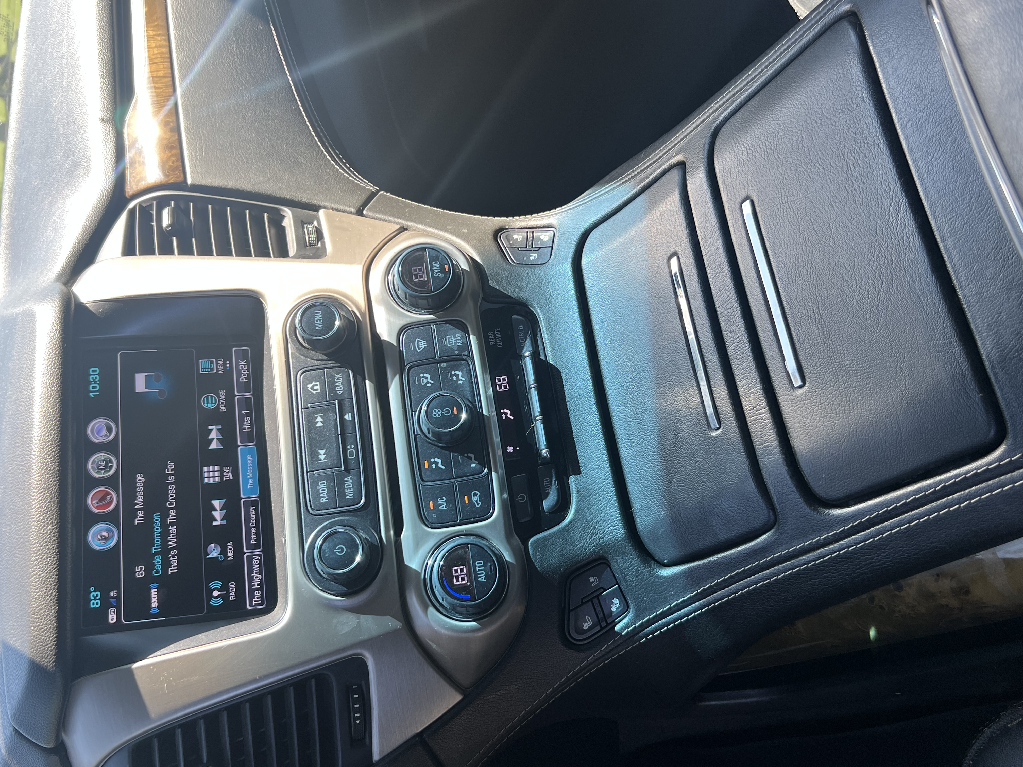 Used 2017 GMC Yukon Denali RWD image 14