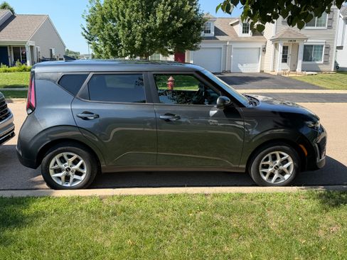 Used 2024 Kia Soul LX w/ Option Group 015 FWD image 4