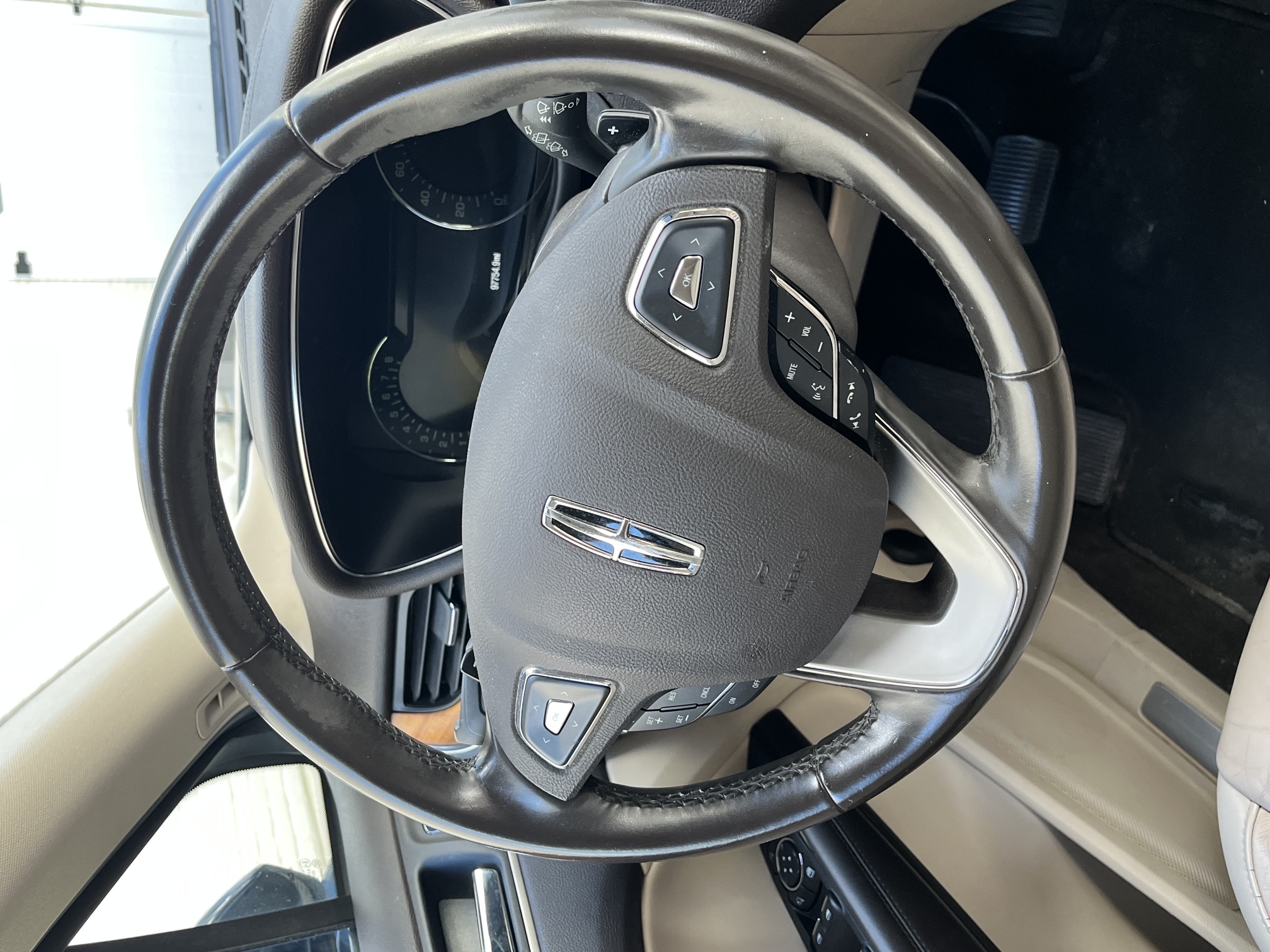 Used 2017 Lincoln MKC Select FWD image 18