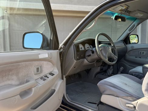 Used 2002 Toyota Tacoma 4x4 Xtracab V6 image 6