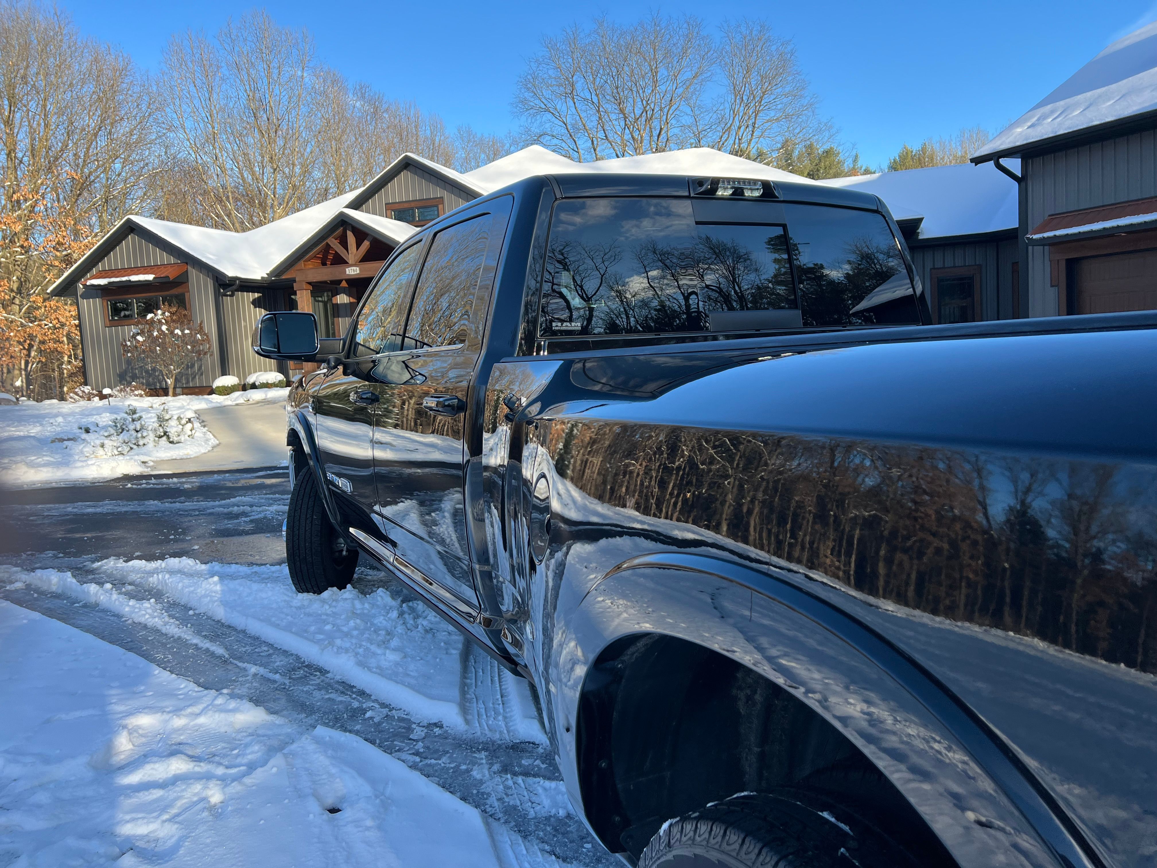 Used 2022 RAM 3500 Limited AWD/4WD image 9