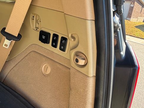 Used 2011 Mercedes-Benz GL 450 4MATIC image 14