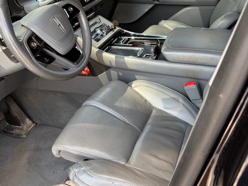 Used 2020 Lincoln Aviator Reserve w/ Equipment Group 202A AWD/4WD image 16