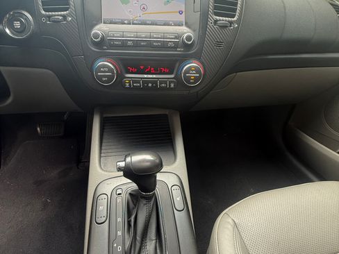 Used 2014 Kia Forte EX w/ Premium Package FWD image 16