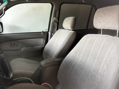 Used 2000 Toyota 4Runner 2WD image 8