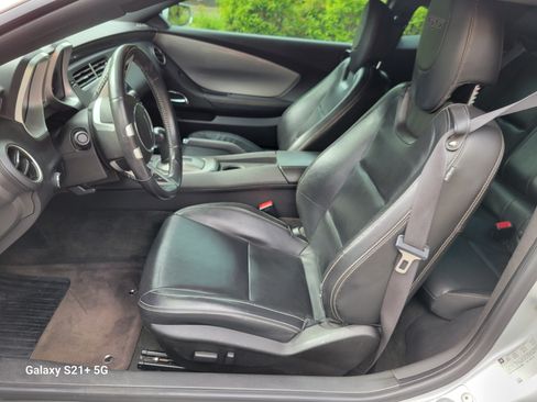 Used 2010 Chevrolet Camaro SS w/ RS Package image 9