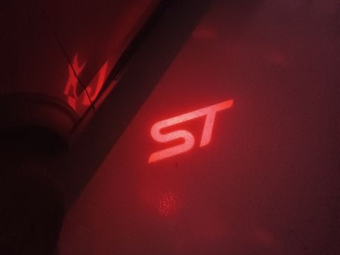 Used 2020 Ford Explorer ST w/ ST High-Performance Pack image 27