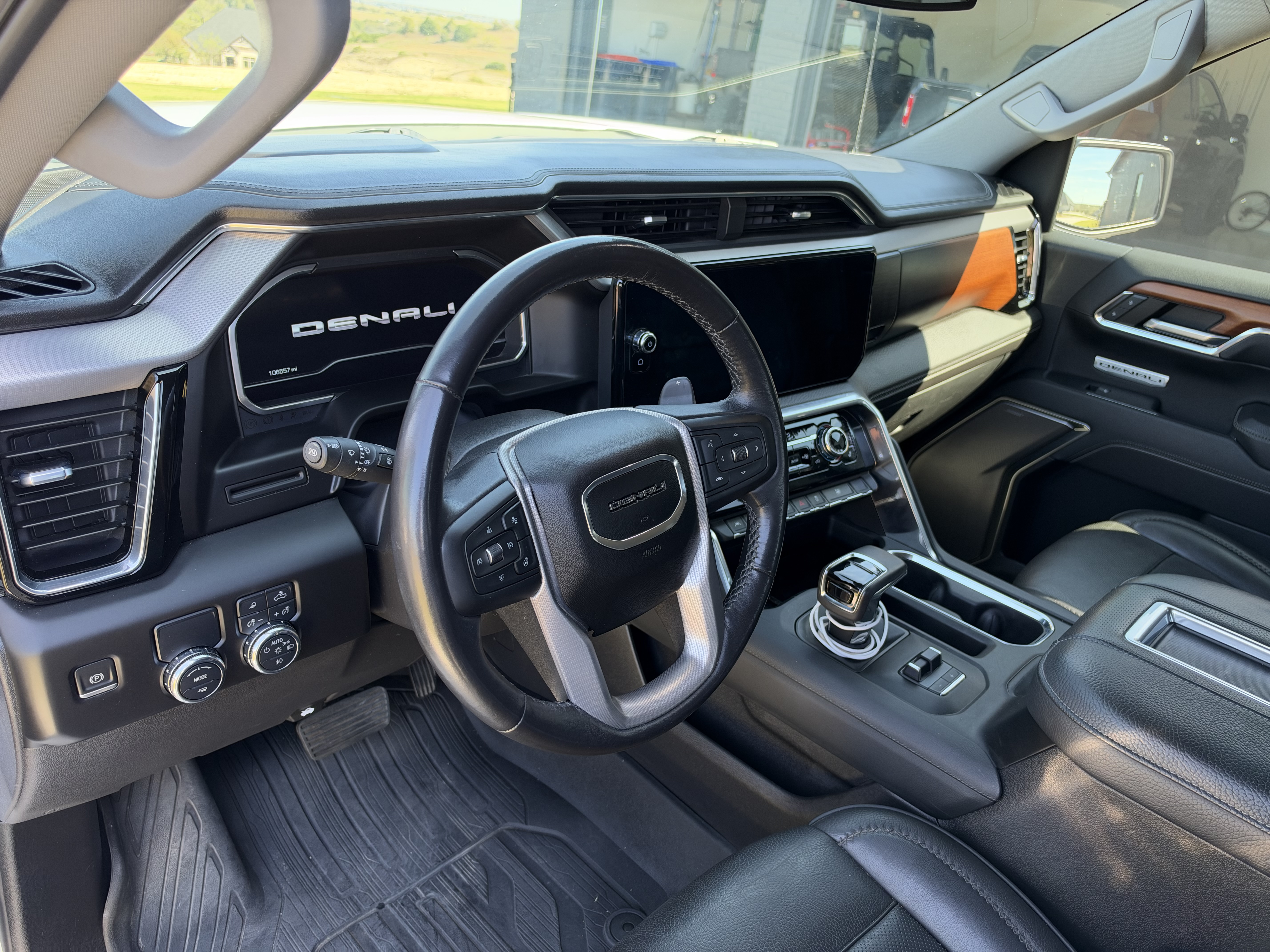 Used 2022 GMC Sierra 1500 Denali RWD image 11
