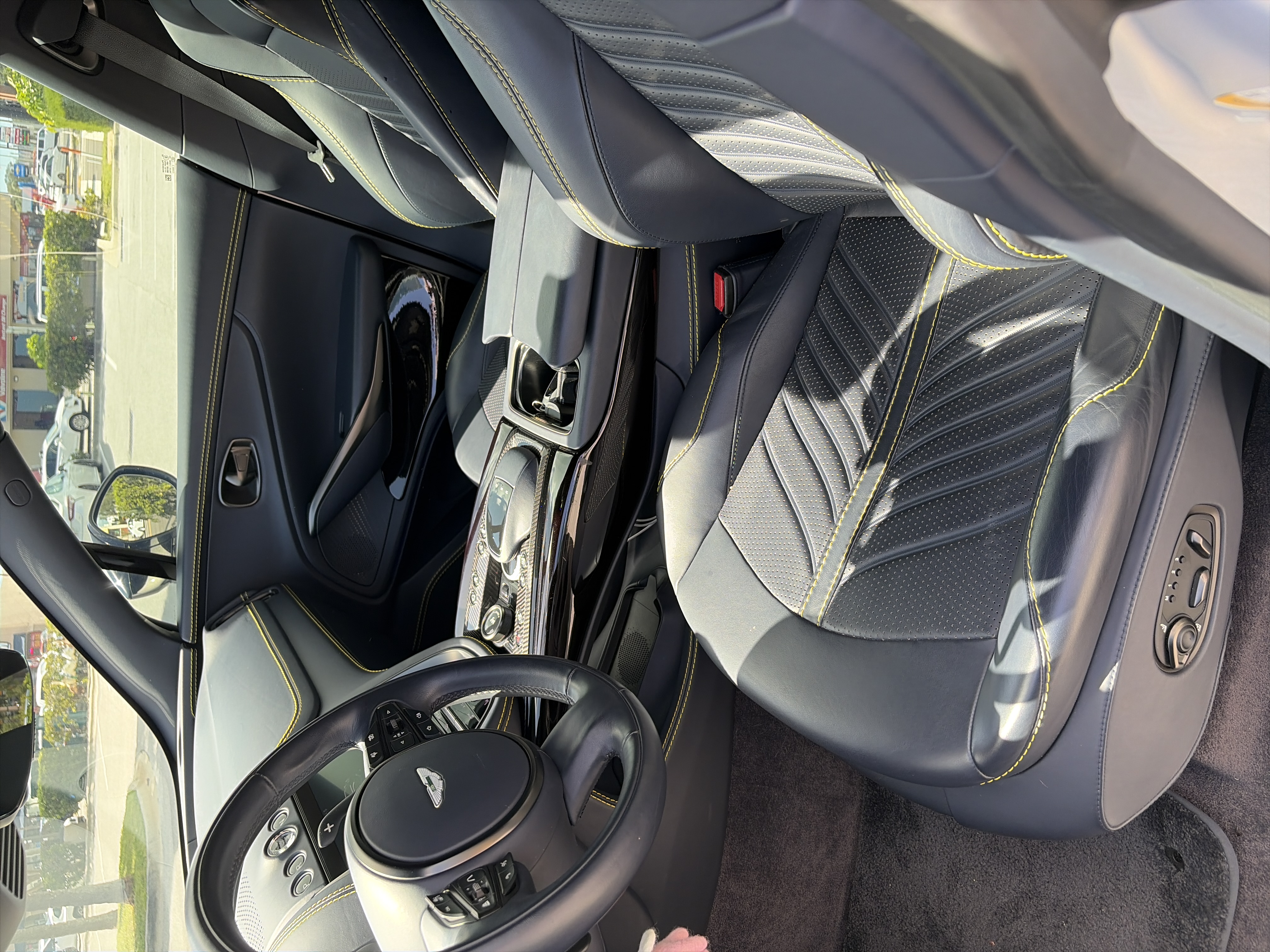 Used 2023 Aston Martin DBX 707 AWD/4WD image 4