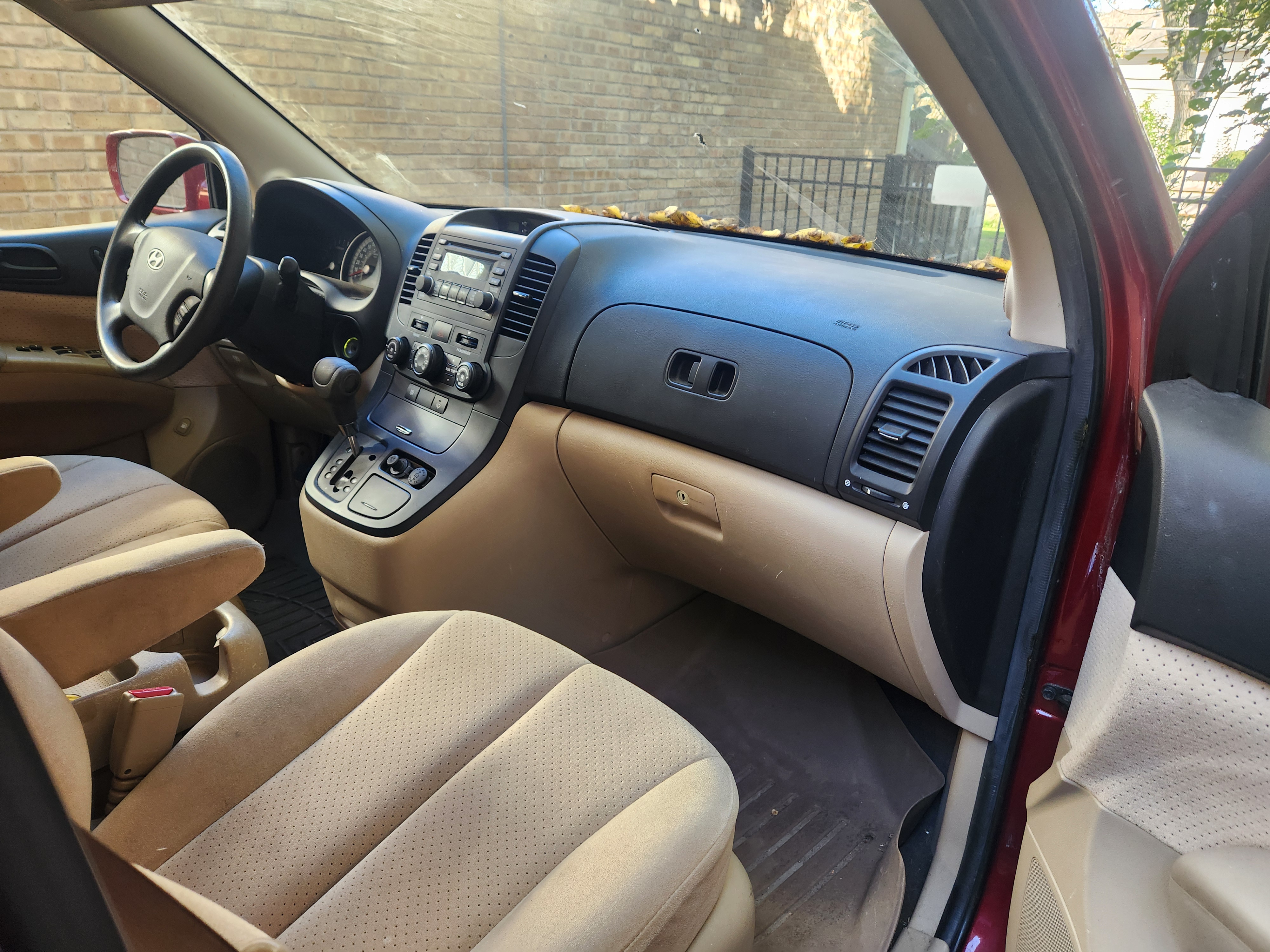 Used 2008 Hyundai Entourage GLS FWD image 23