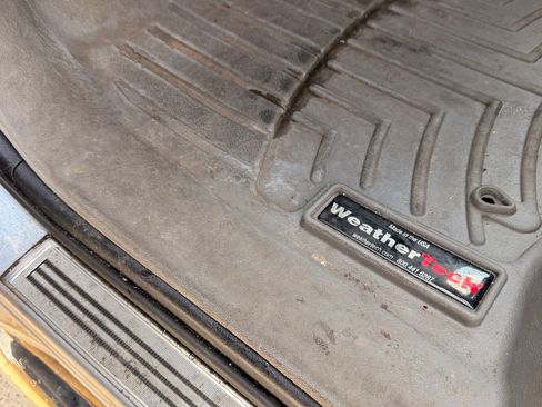 Used 2011 Toyota Tundra Limited w/ Platinum Pkg image 17