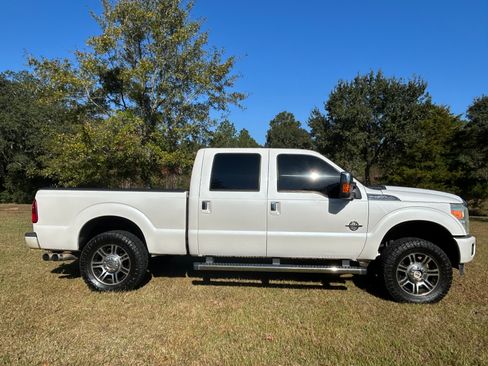 Used 2015 Ford F250 Platinum image 5