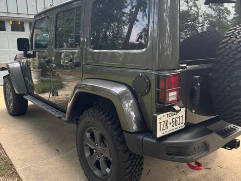 Used 2017 Jeep Wrangler Unlimited Rubicon image 10