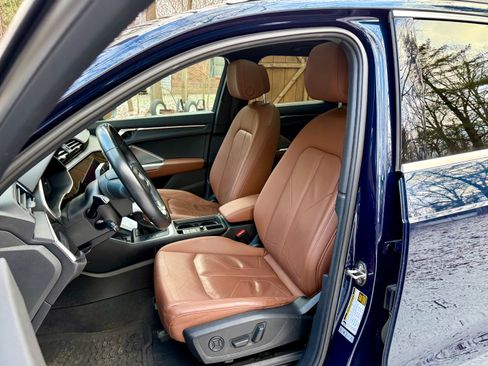 Used 2020 Audi Q3 2.0T Premium Plus w/ Premium Plus Package image 4