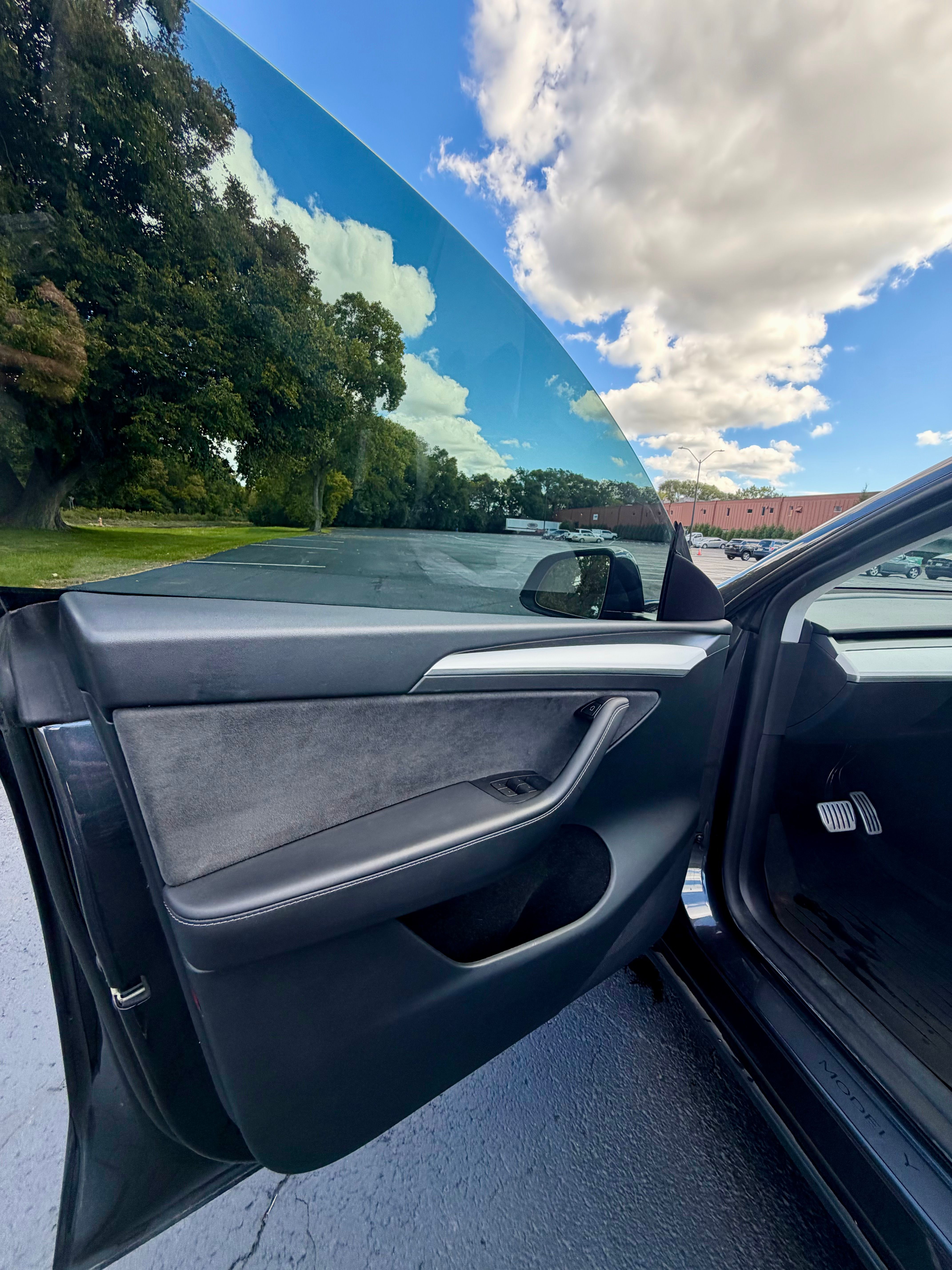 Used 2024 Tesla Model Y Performance AWD/4WD image 28