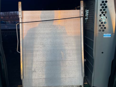 Used 2009 Ford E-350 and Econoline 350 Super Duty image 6