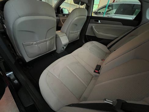 Used 2015 Hyundai Sonata SE w/ Option Group 02 FWD image 8