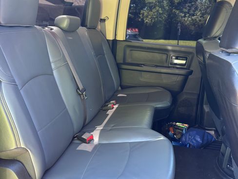 Used 2019 RAM 3500 Tradesman w/ Chrome Appearance Group AWD/4WD image 10