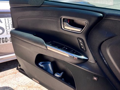 Used 2015 Toyota Avalon Limited image 15