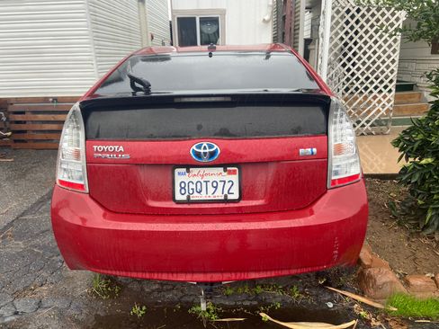 Used 2011 Toyota Prius Two image 6