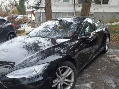 Used 2015 Tesla Model S P85D image 10
