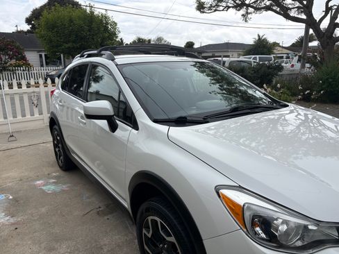 Used 2017 Subaru Crosstrek 2.0i Premium image 4