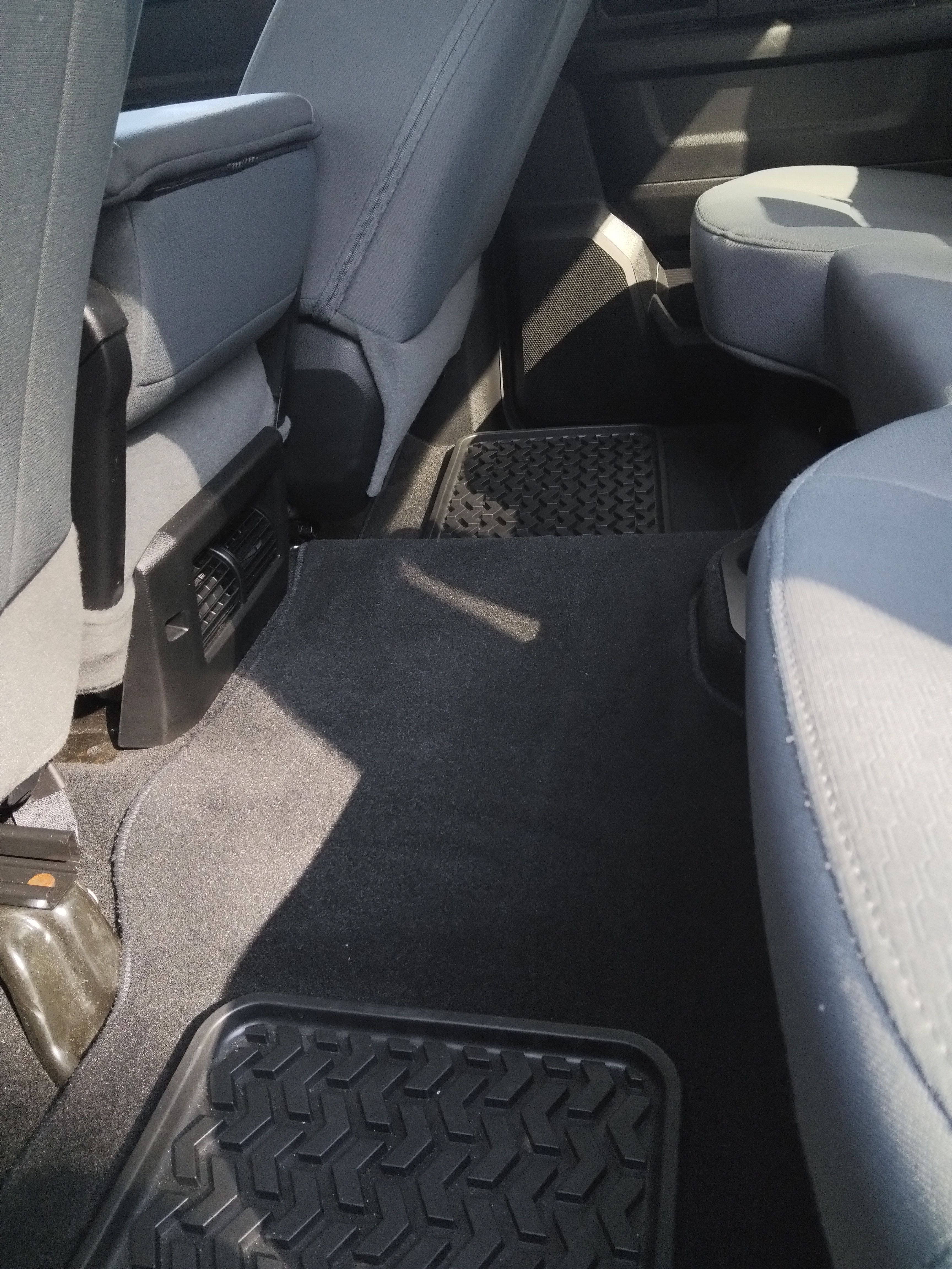 Used 2017 RAM 3500 Tradesman w/ Chrome Appearance Group AWD/4WD image 16