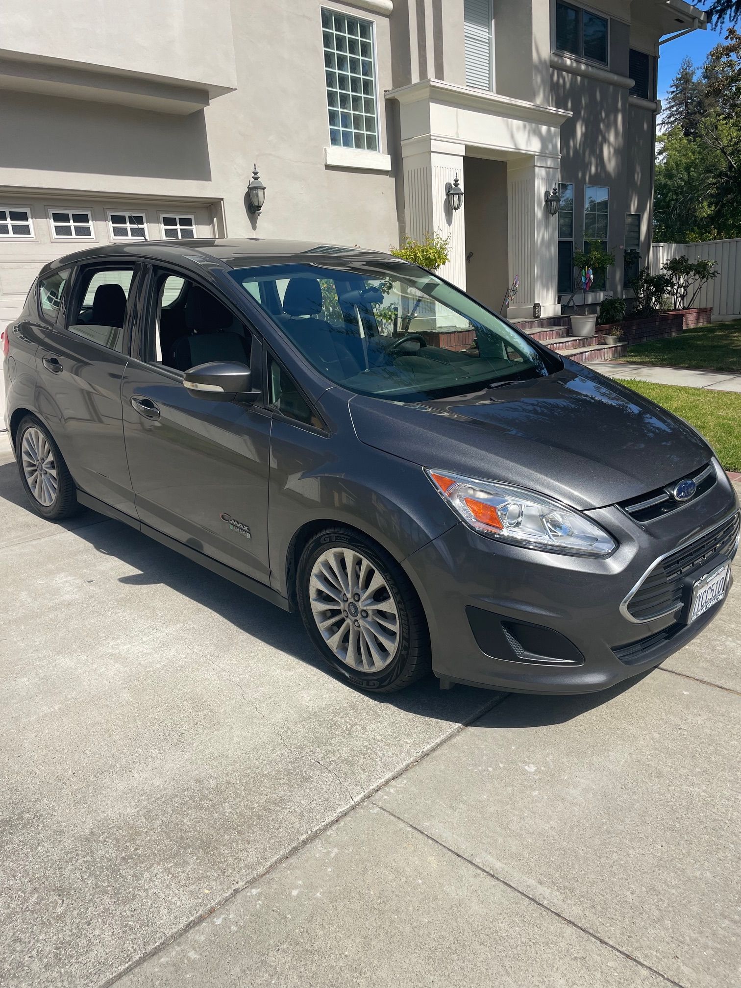Used 2017 Ford C-MAX Energi SE FWD image 12